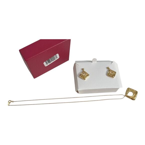 Vintage Gold Overlay Necklace + Earring Set 17 Inch Chain Design Square Dangle - Picture 3 of 9